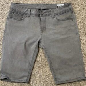 Rose Royce‎ Womens Size 31 13/14 Bermuda Jeans Charcoal Gray Stretch Modest